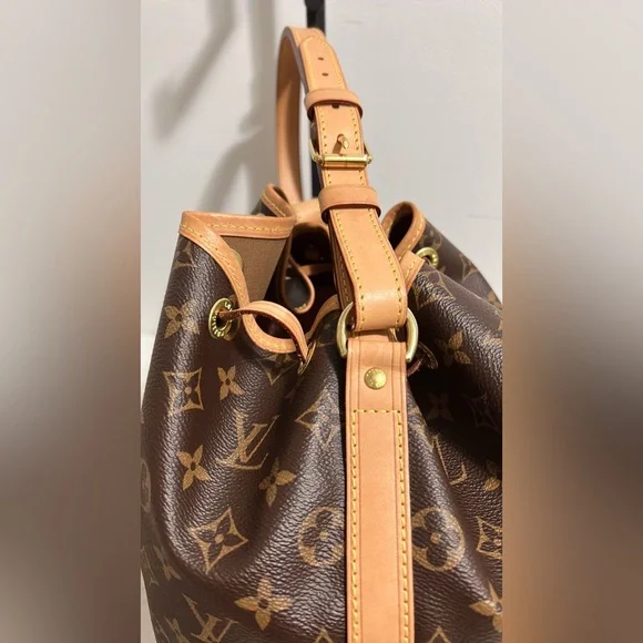 LIKE NEW CONDITION GORGEOUS AUTHENTIC LOUIS VUITTON PETITE NOE | FREE PINK LINER - Picture 13 of 15